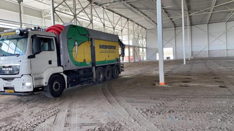 Paalkoppen vrijzuigen voor Vink Aannemingsmaatschappij BV